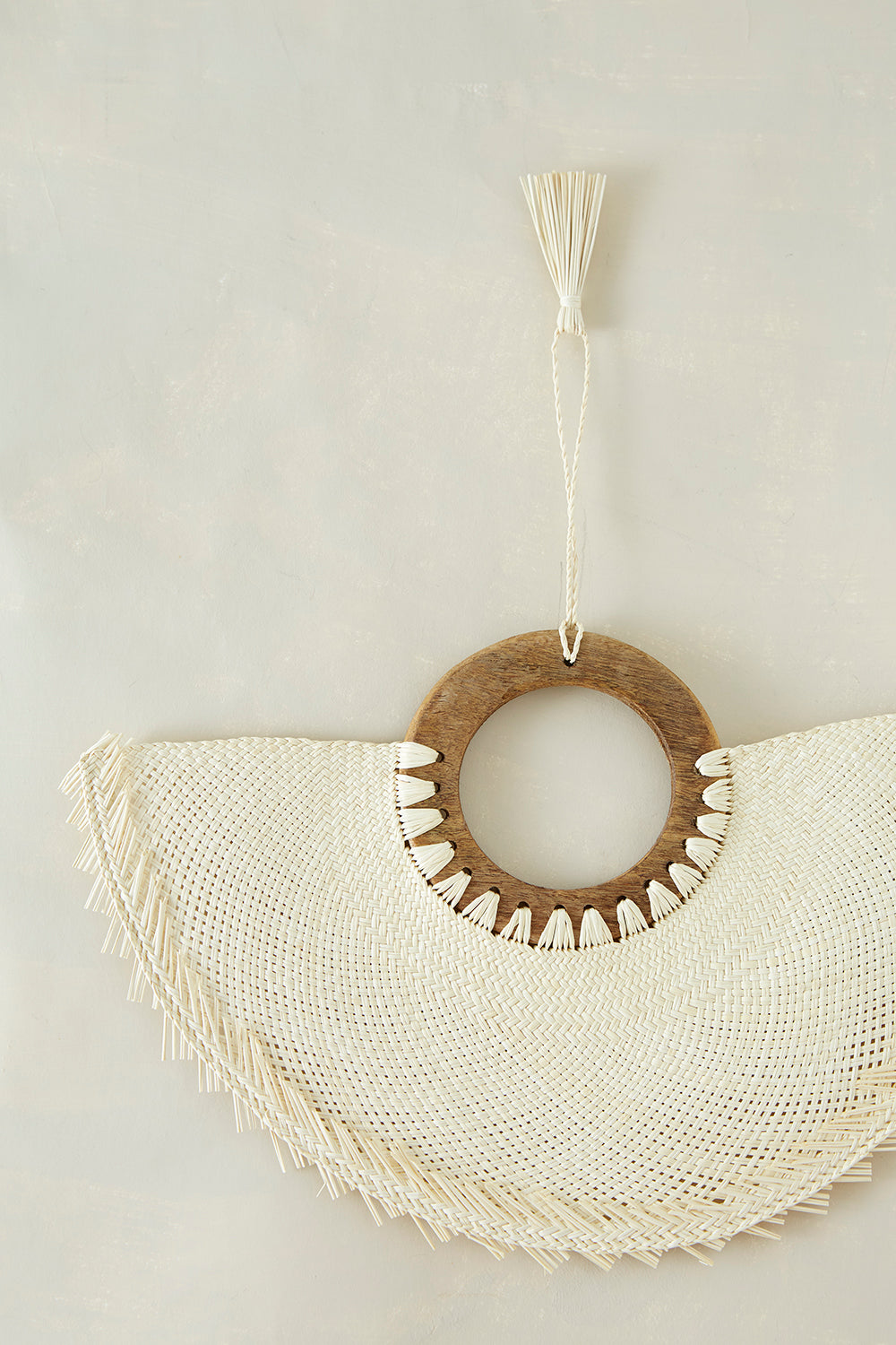 Artisan & Fox - Homewares - JIPIJAPA Handwoven Wall Decor in Natural Undyed - Handcrafted in Mexico